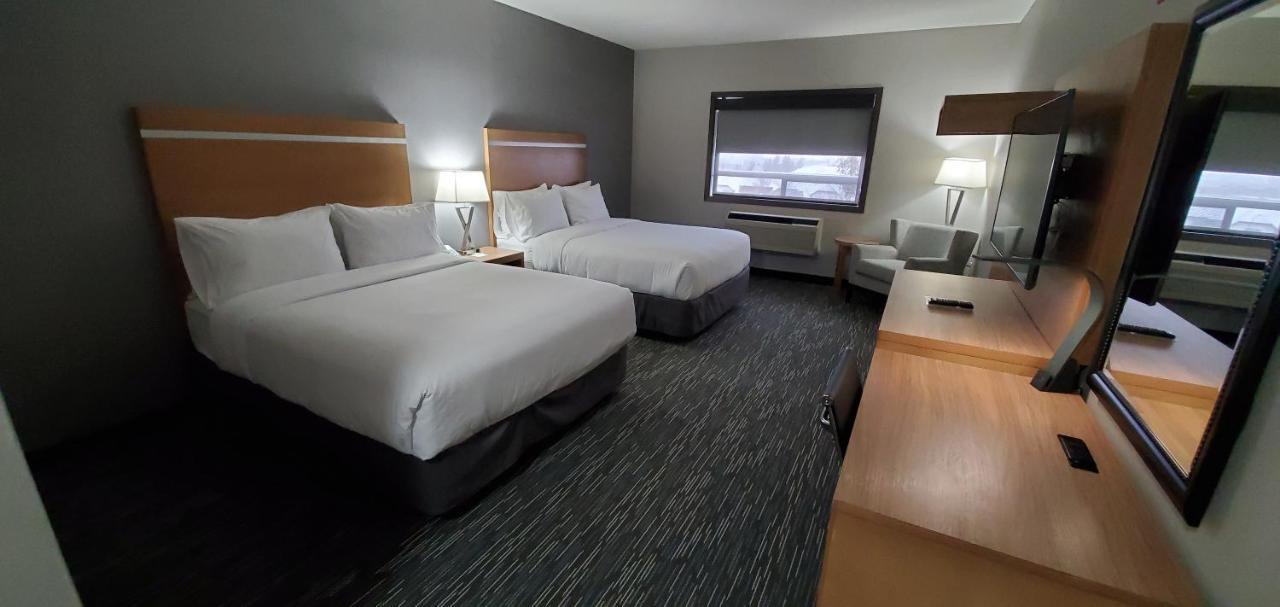Wingate By Wyndham Lethbridge Otel Dış mekan fotoğraf