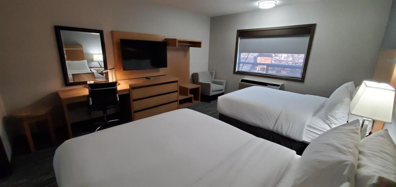 Wingate By Wyndham Lethbridge Otel Dış mekan fotoğraf