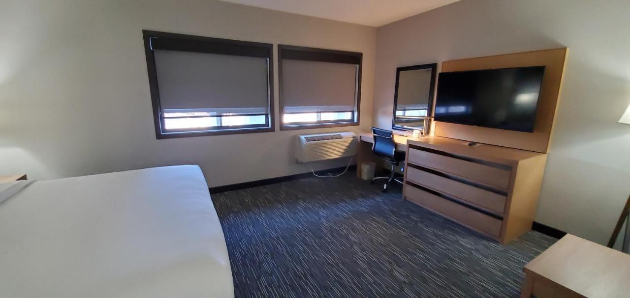 Wingate By Wyndham Lethbridge Otel Dış mekan fotoğraf