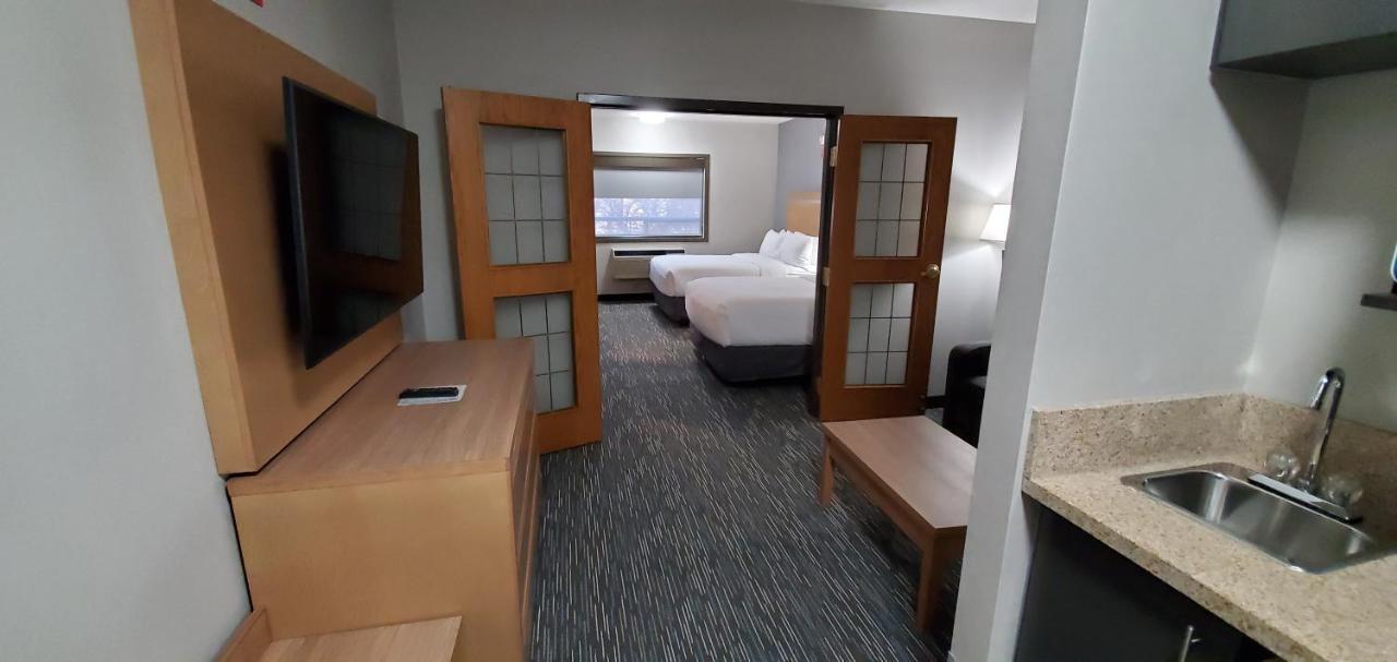 Wingate By Wyndham Lethbridge Otel Dış mekan fotoğraf