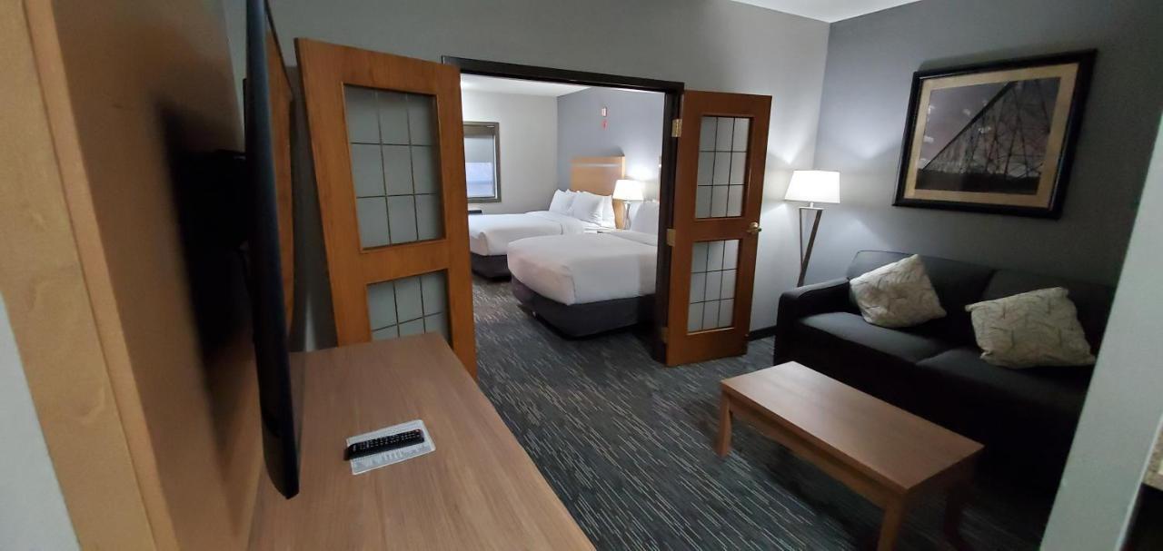 Wingate By Wyndham Lethbridge Otel Dış mekan fotoğraf